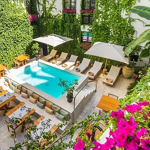 3* Hotell Casa Nostra Boutique &